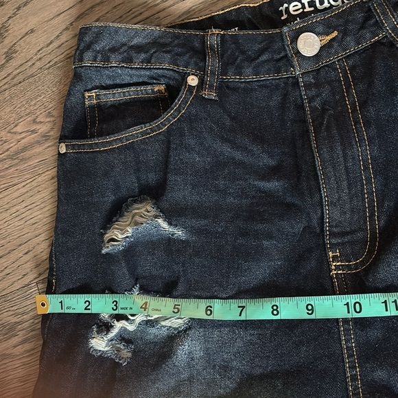 Charlotte Russe Refuge Mom Shorts Jean Shorts Size 9 - Picture 10 of 12